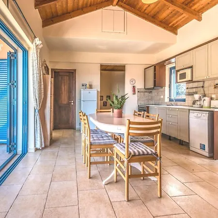 Tentoura - Breathtaking Retreat With Stunning Views Close To Vilă Sivota